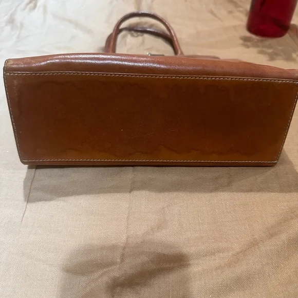 Furla small leather tote bag the shoulder strap is missing. - Picture 3 of 6